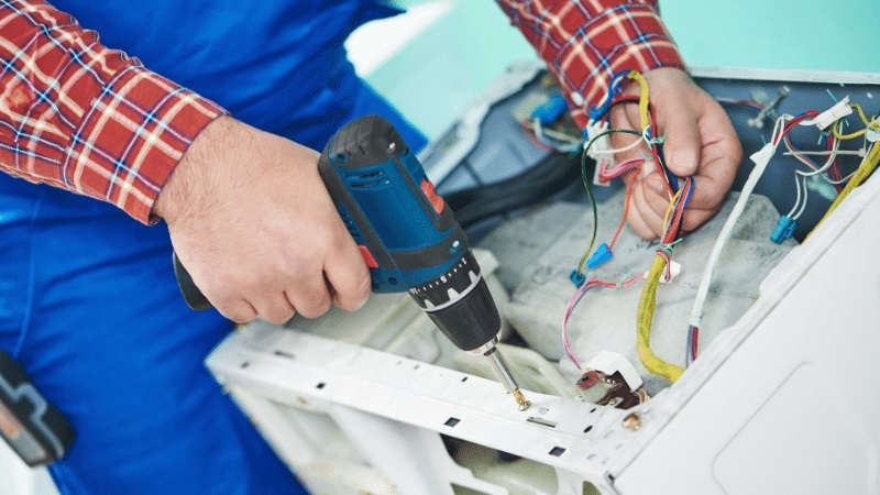 Akyazı Siemens Siemens çamaşır makinesi kart tamiri – Su almama arızası orijinal parça ile giderildi. - Teknik servis örneği